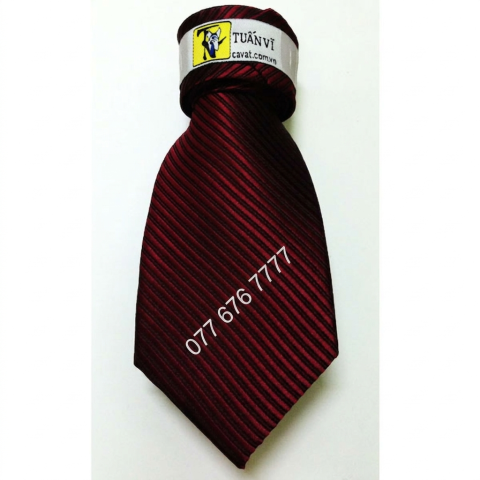 Cà vạt màu đỏ đô, cà vạt đỏ gân sọc chéo, cà vạt lụa cao cấp, cà vạt nam bản trung, phụ kiện vest nam Tuấn Vĩ, cà vạt Silk đỏ đô